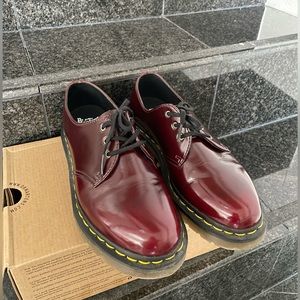DR MARTENS red vegan 1461 derbys